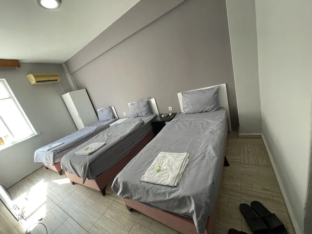 Üç Kişilik Oda, Özel Banyo