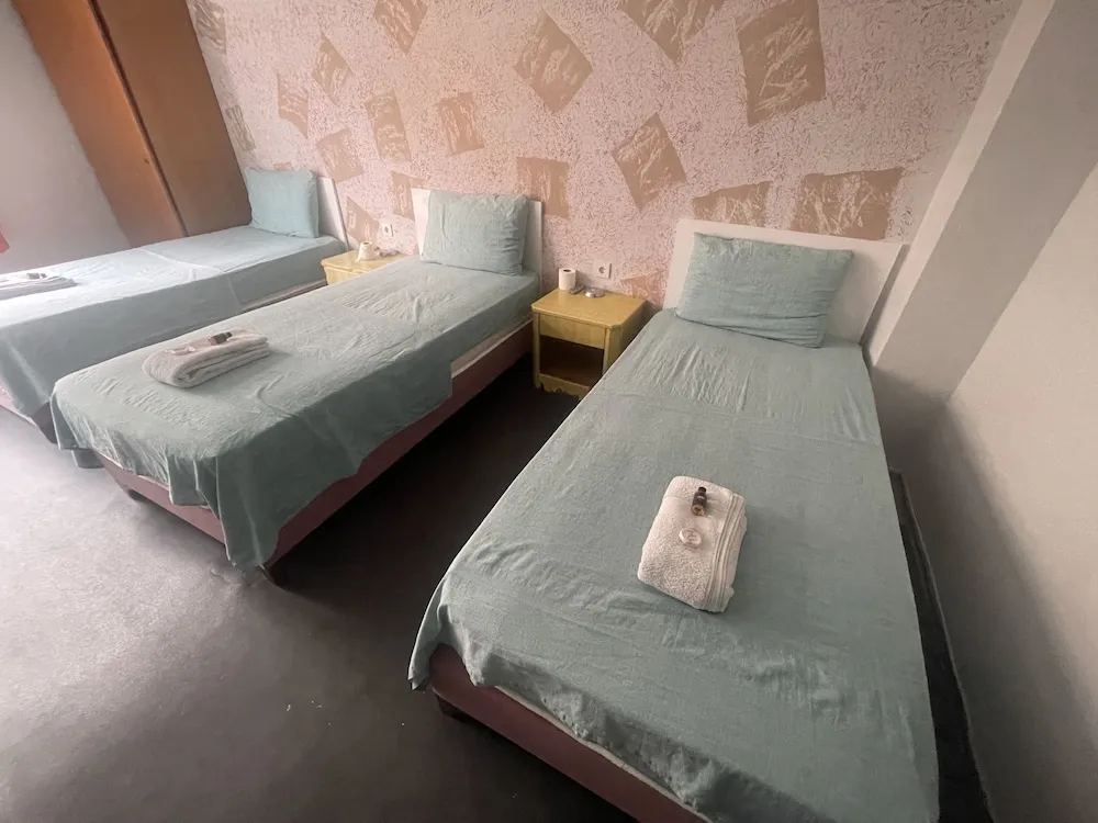 Üç Kişilik Oda, Özel Banyo