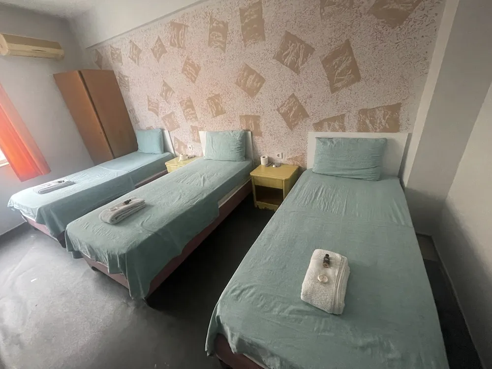 Üç Kişilik Oda, Özel Banyo