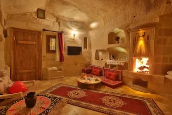 Abuhayat Cave Suites