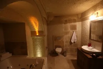 Abuhayat Cave Suites