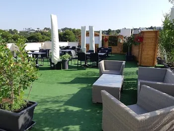 Morello Beach Hotel