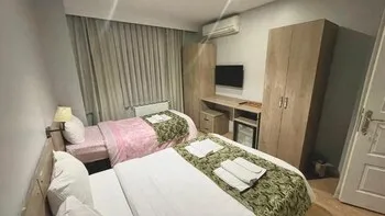 Rozza Hotel