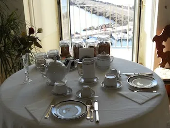 Palazzo De Tomasi B&B