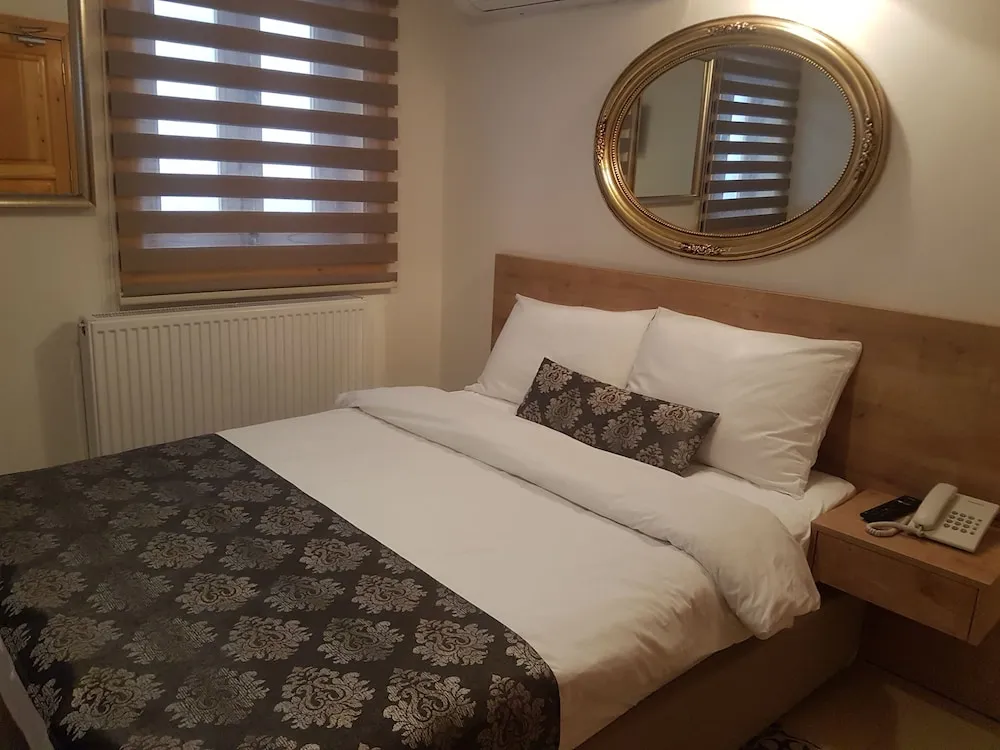 Economy Tek Büyük Yataklı Oda