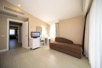 Sueno Hotels Beach Side