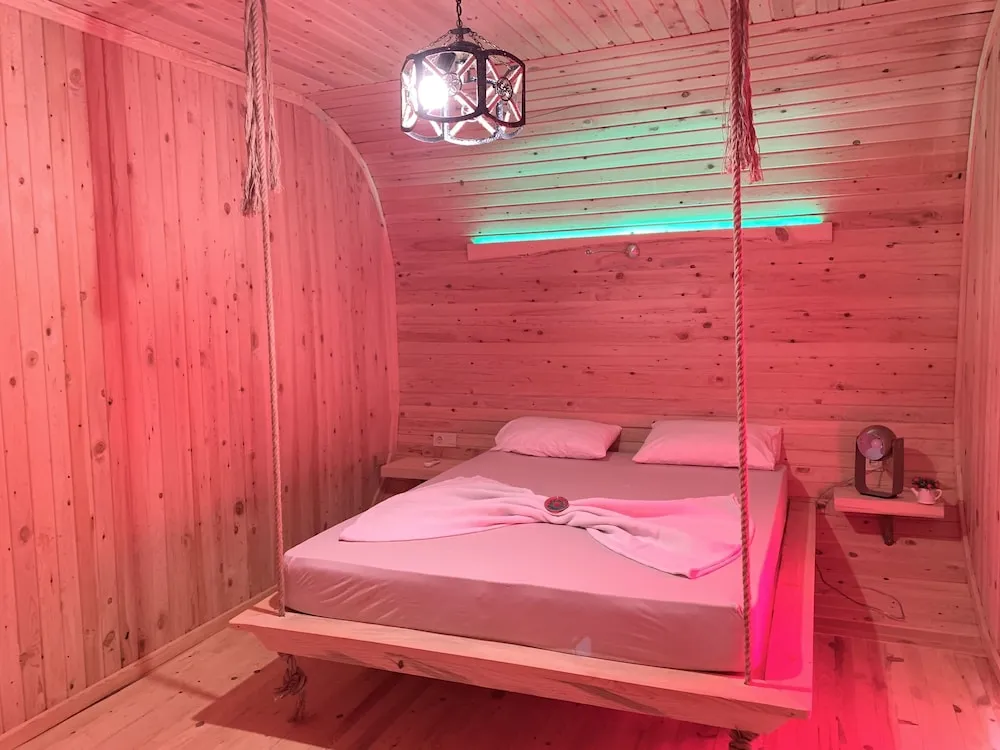 Design Oda, 1 Büyük (Queen) Boy Yatak, Dağ Manzaralı, Dağ Yamacı