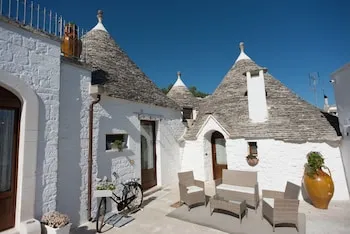 Romantic Trulli