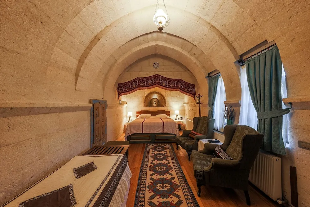 Deluxe Üç Kişilik Oda