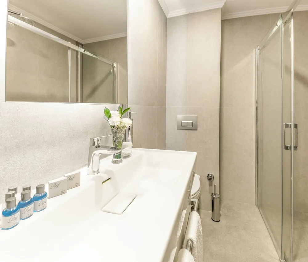 Deluxe Üç Kişilik Oda, Balkon