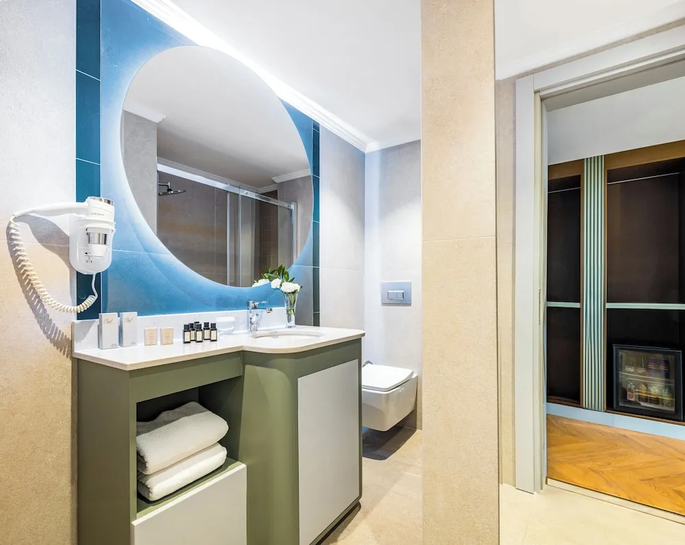 Superior Tek Büyük veya İki Ayrı Yataklı Oda, Balkon