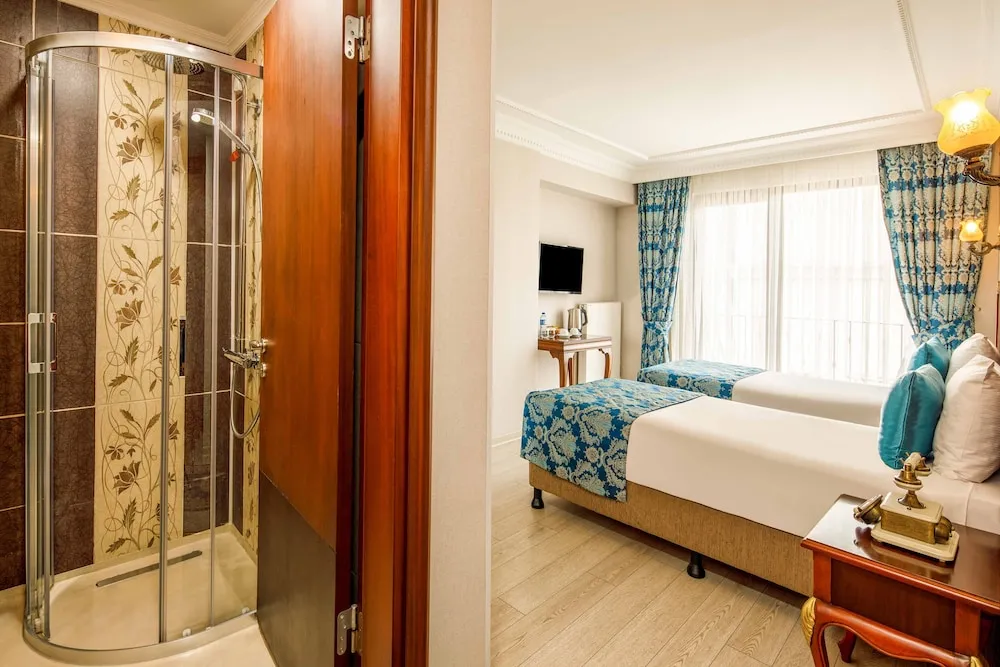Superior Tek Büyük veya İki Ayrı Yataklı Oda, Balkon