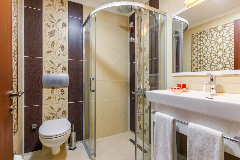 Deluxe Tek Büyük Yataklı Oda, Balkon