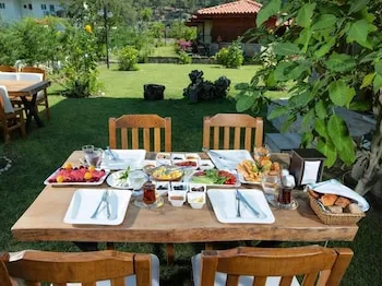 Sandal Hotel Gocek