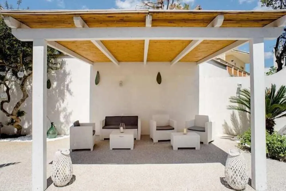 Biancaleuca Rooms & Suite