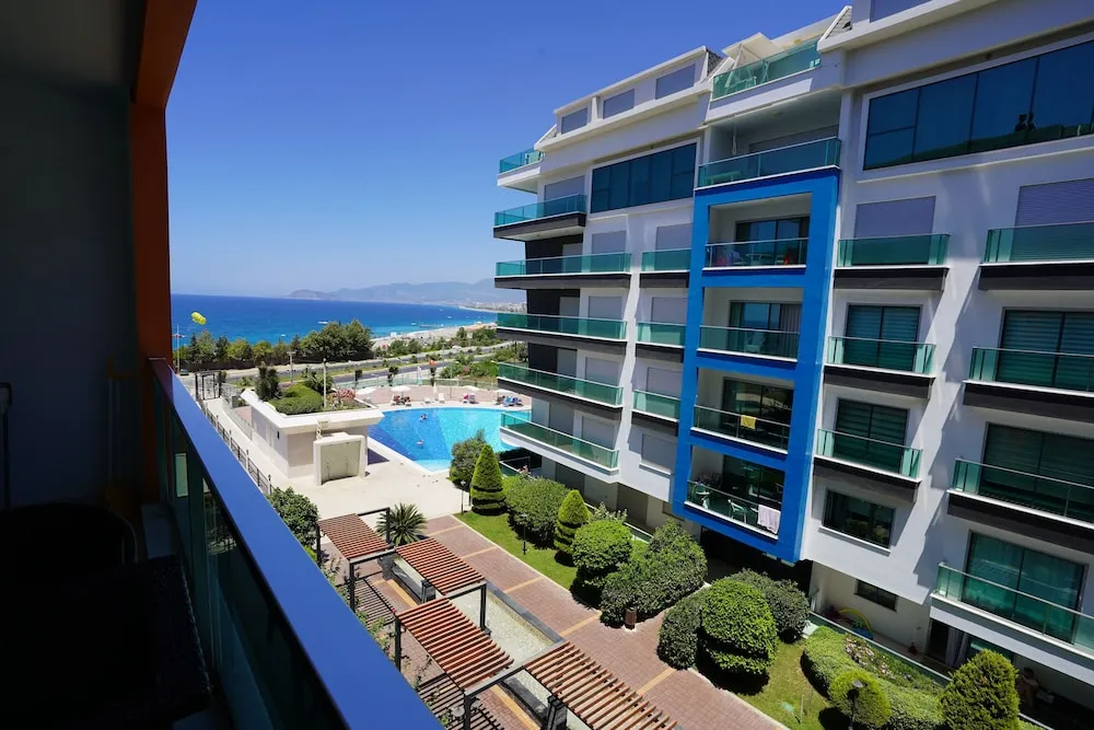 Stüdyo, Deniz Manzaralı