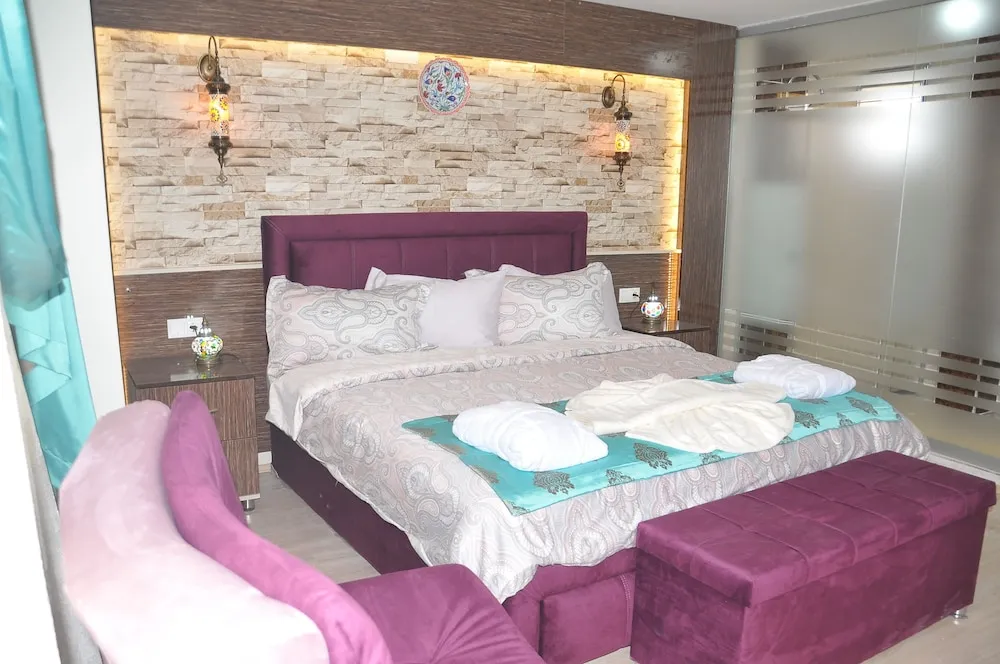 Exclusive Tek Büyük Yataklı Oda, 1 En Büyük (King) Boy Yatak, Balkon, Şehir Manzaralı