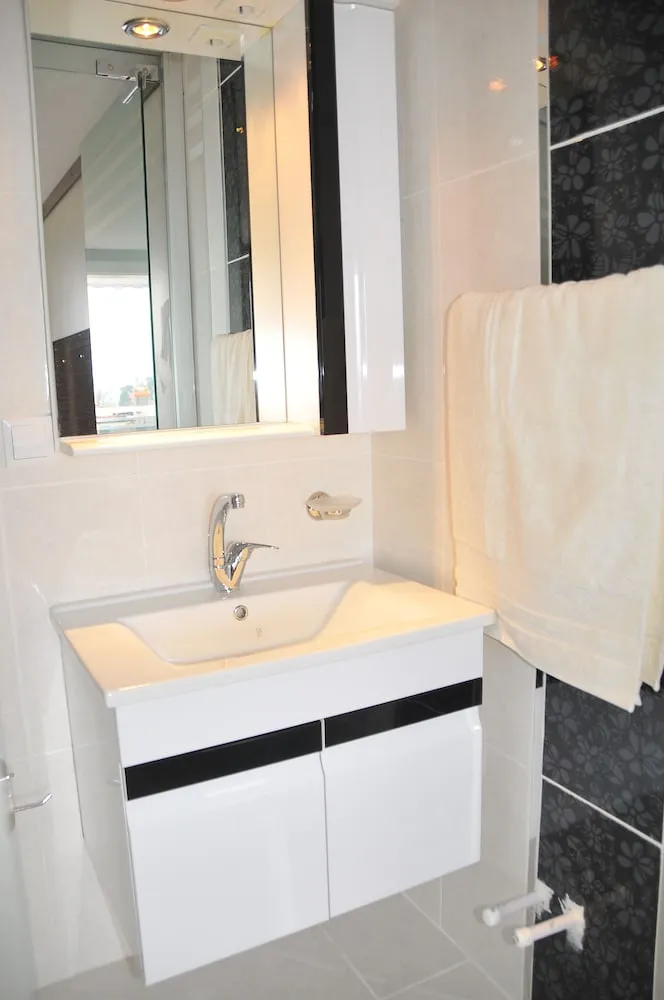 Exclusive Tek Büyük Yataklı Oda, 1 En Büyük (King) Boy Yatak, Balkon, Şehir Manzaralı