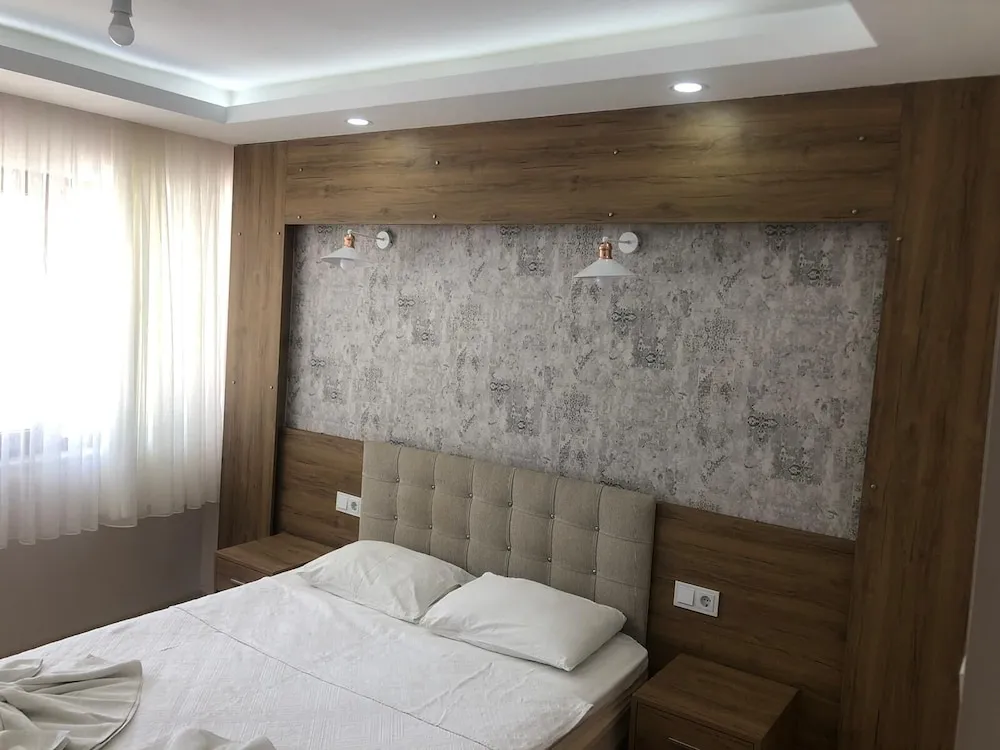 Standard Tek Büyük Yataklı Oda, 1 Çift Kişilik Yatak, Balkon, Havuz Manzaralı