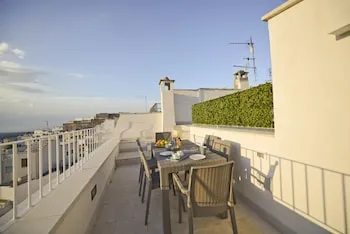 Scirocco Apartment with terrace