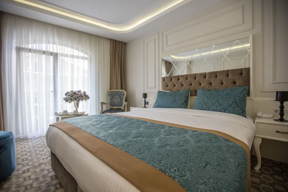 Deluxe Tek Büyük Yataklı Oda