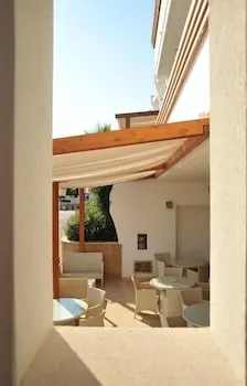 Cala Saracena Resort