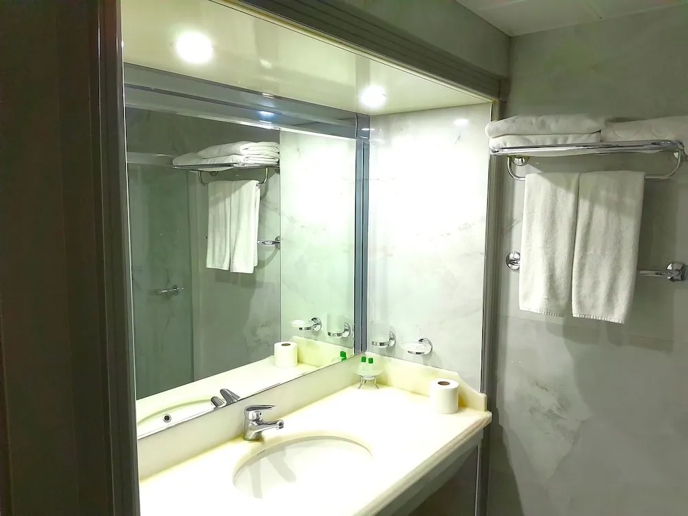 Classic Tek Büyük veya İki Ayrı Yataklı Oda