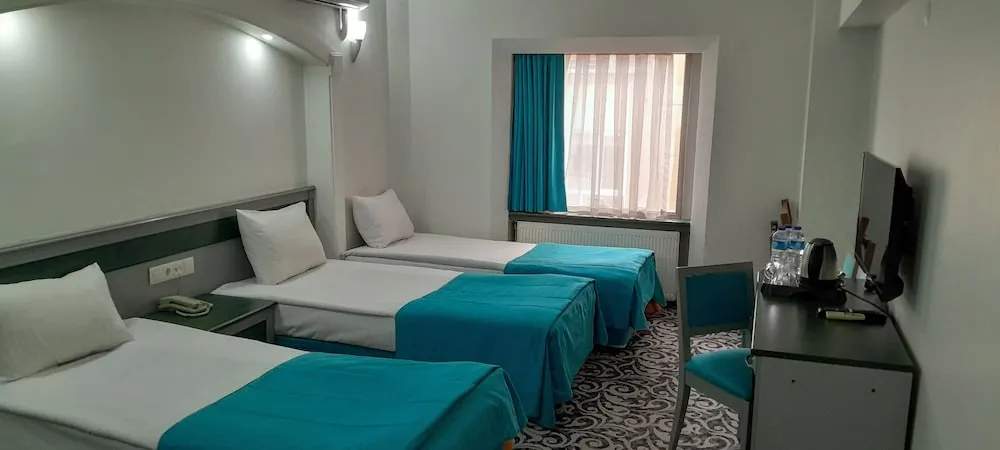 Standard Üç Kişilik Oda