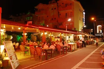 Orient Hotel