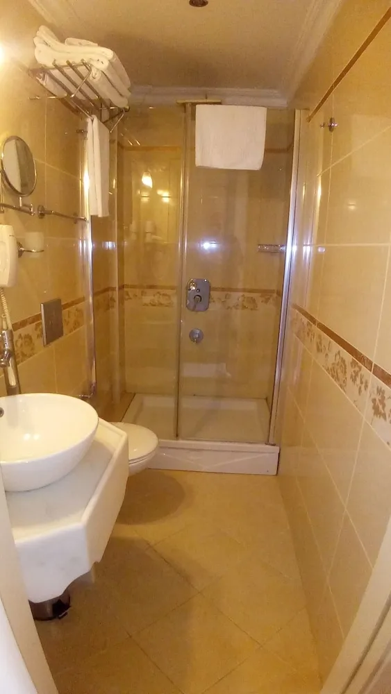 Standard Üç Kişilik Oda
