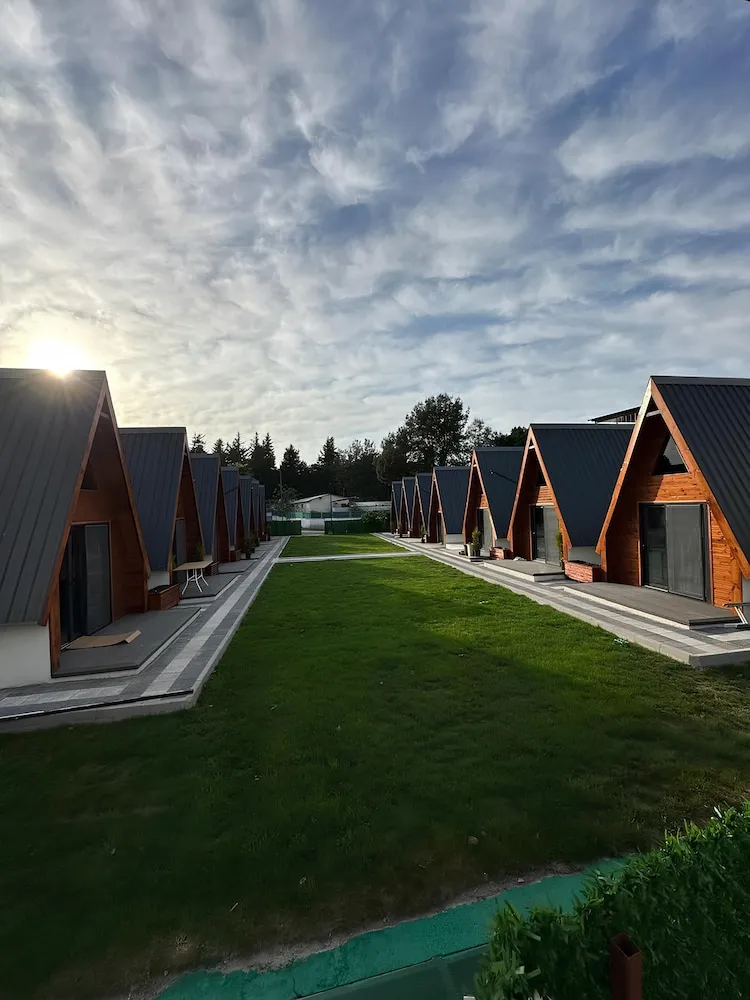 Yunus Hotel & Bungalow