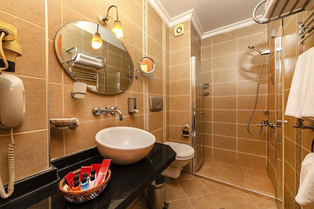 STANDARD DOUBLE ROOM