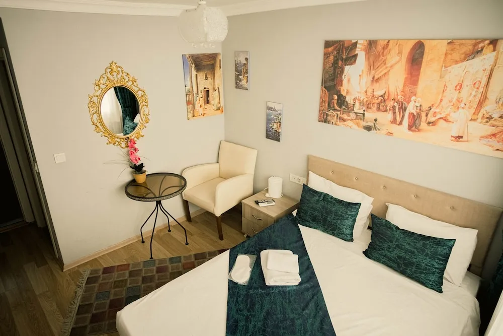 Tek Büyük Yataklı Oda