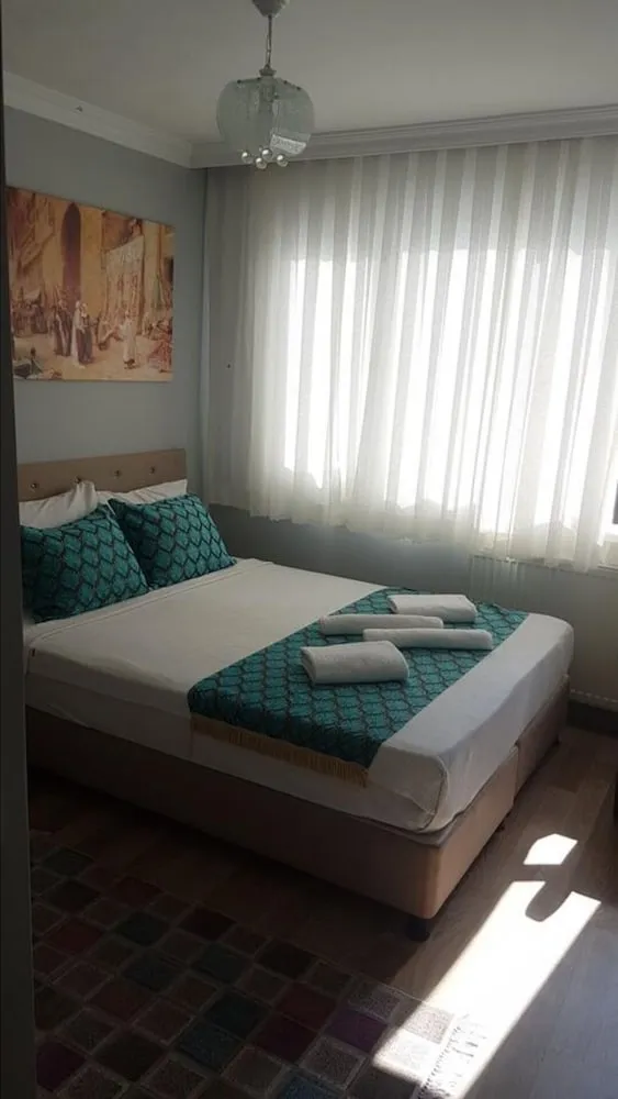 Tek Büyük Yataklı Oda