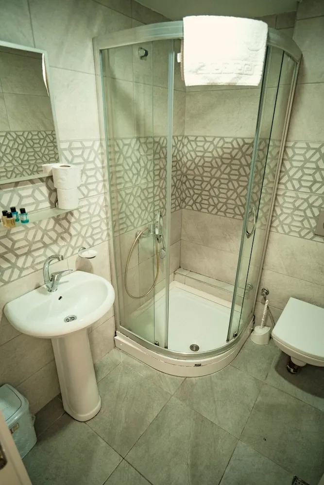 Tek Büyük Yataklı Oda