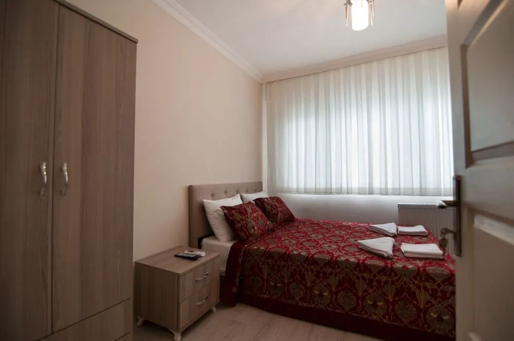 Tek Büyük Yataklı Oda