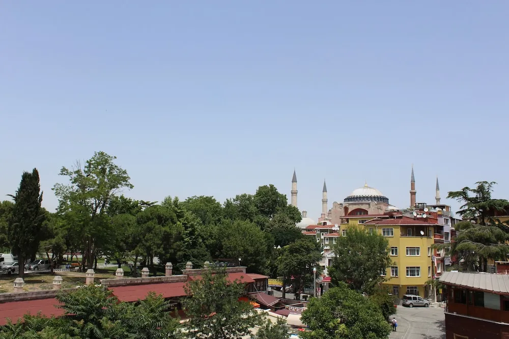 Superior Family Room with Blue Mosque View