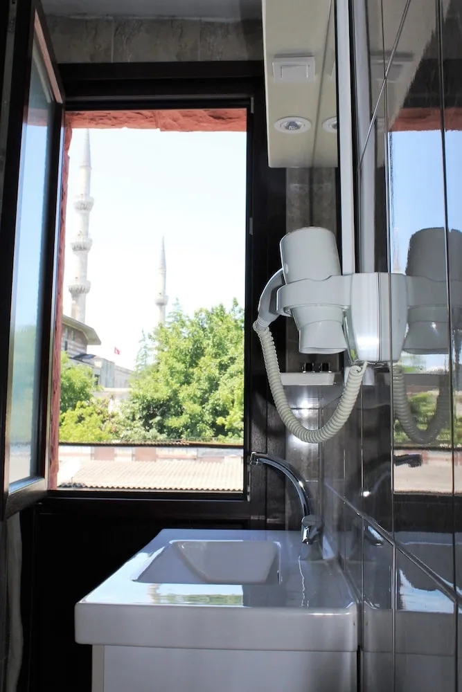 Double Room with Blue Mosque View