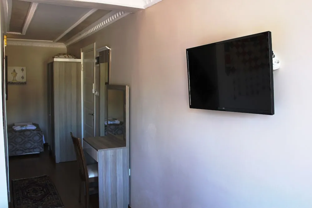 Superior Triple Room with Blue Mosque View