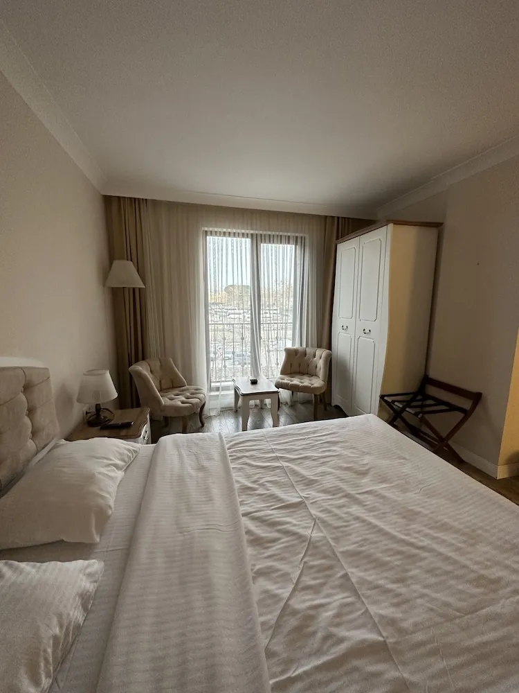 Family Tek Büyük veya İki Ayrı Yataklı Oda, Birden Çok Yatak, Şehir Manzaralı