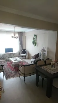 Kumbaz Apartment