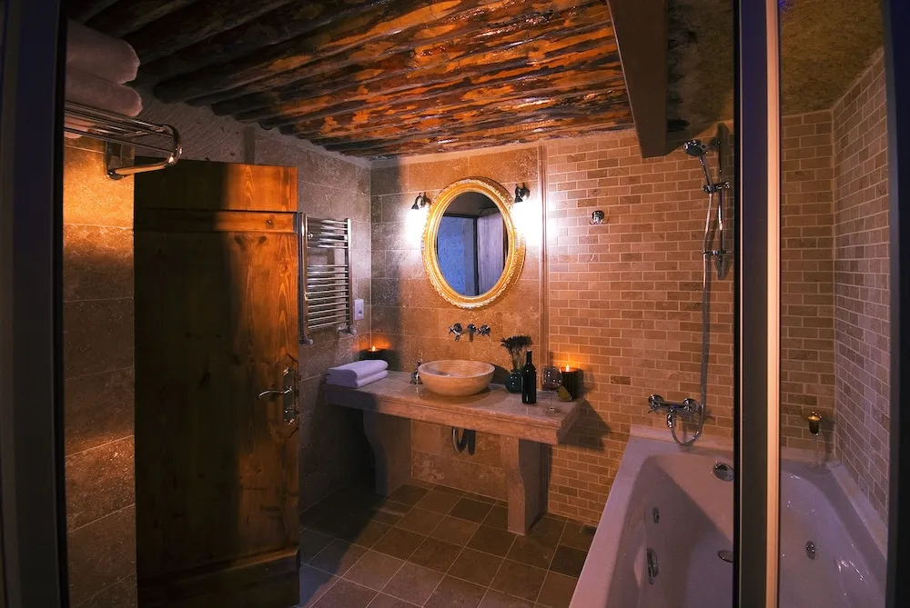 Deluxe Double Arch Room