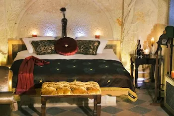 Perimasalı Cave Hotel
