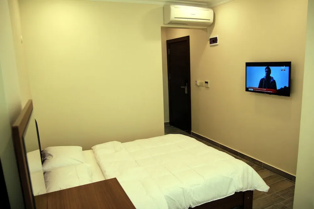 Standard Oda, Havuz Manzaralı