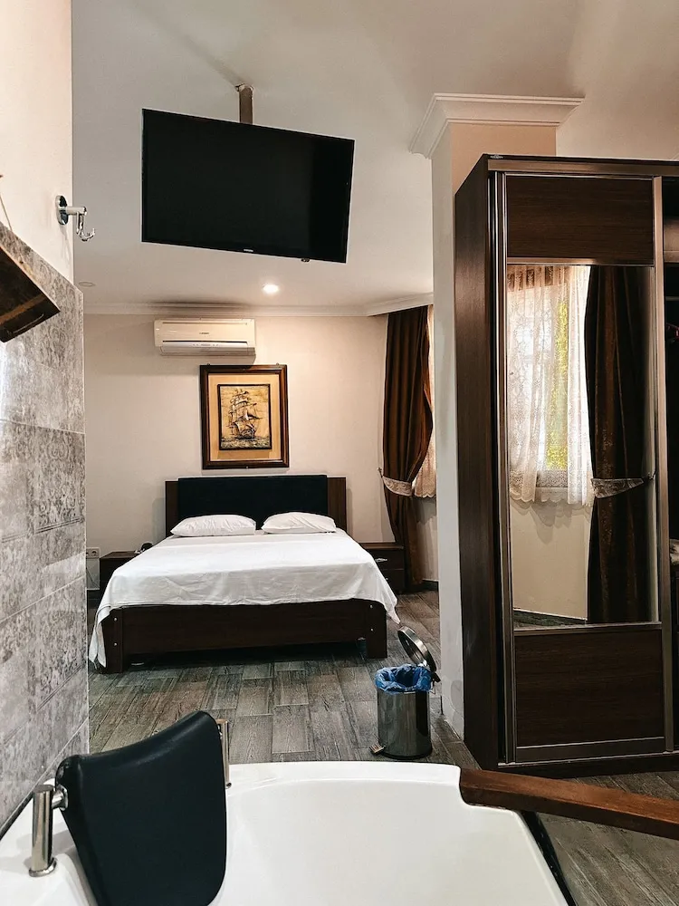 Deluxe Süit, Bahçe Manzaralı