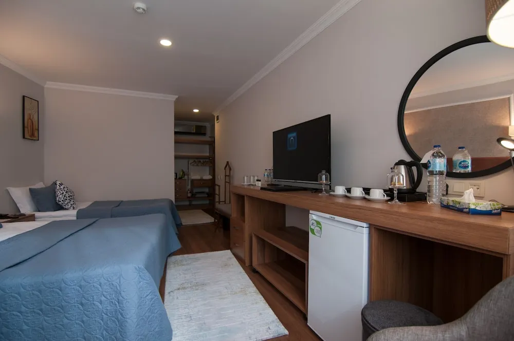 Comfort Triple Room