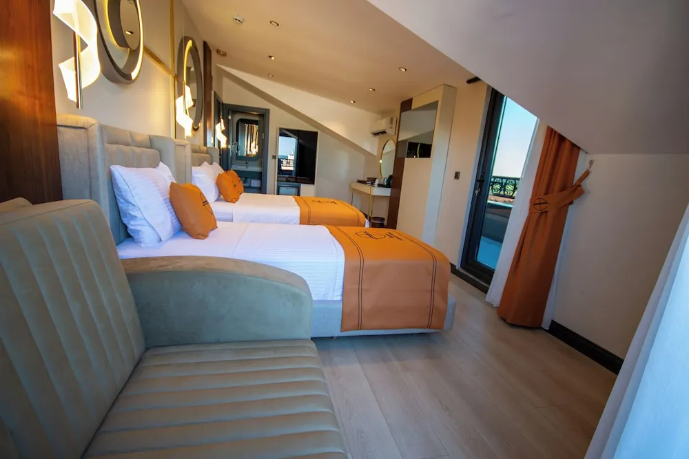 Standard Üç Kişilik Oda, Balkon