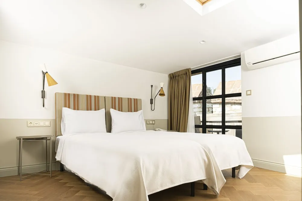 Junior Suite with Balcony and Sea View