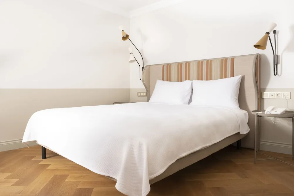 Superior Double Room - Basement