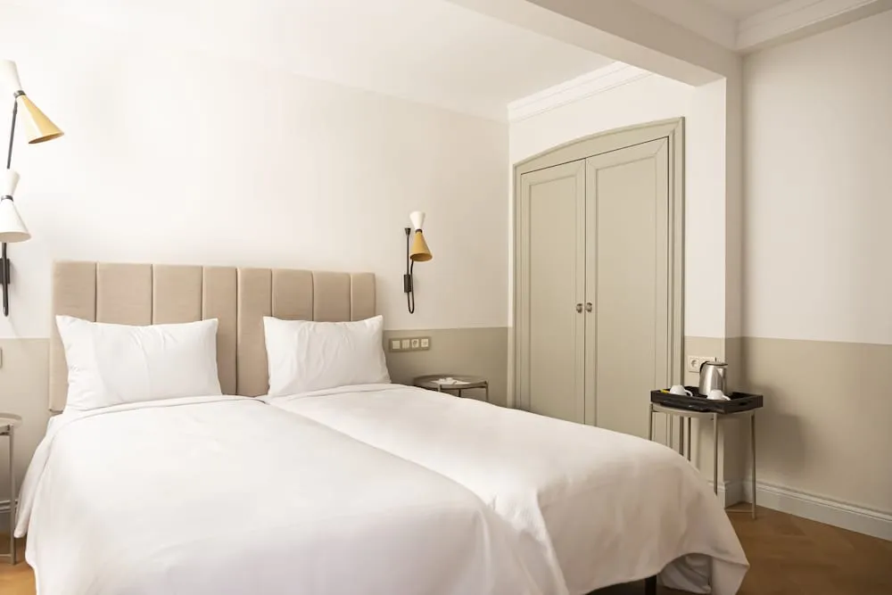 Superior Double Room - Basement